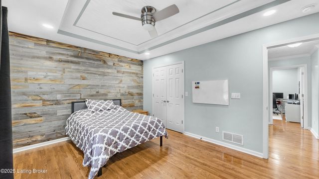 234 Cedar Place Dr, Shepherdsville, KY 40165