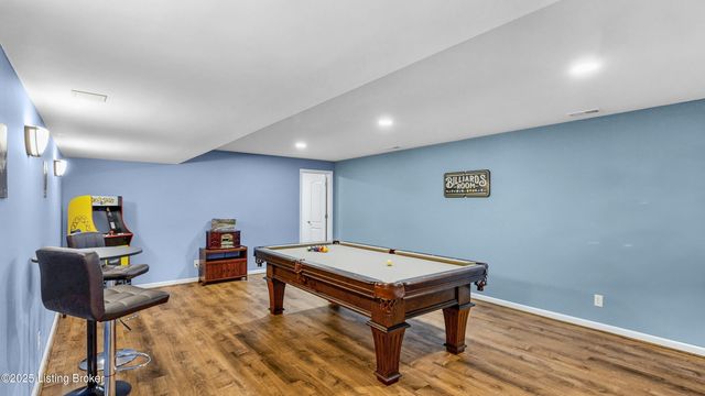 234 Cedar Place Dr, Shepherdsville, KY 40165