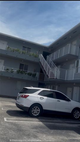 1852 SW 7th St 109, Miami, FL 33135