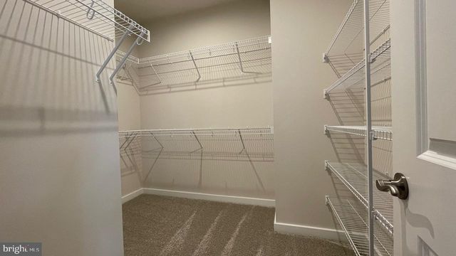 1756 AUTUMN MAPLE LEAF DR, Dumfries, VA 22026