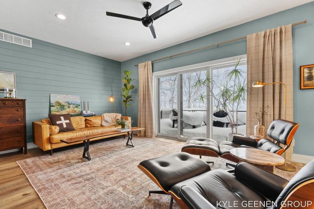 312 48th Avenue, Jamestown Twp, MI 49464