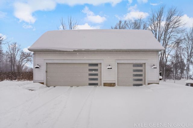 312 48th Avenue, Jamestown Twp, MI 49464