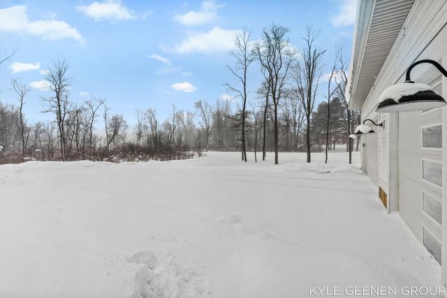 312 48th Avenue, Jamestown Twp, MI 49464