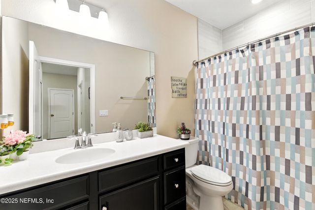 9217 GILMORE GROVE Way, Jacksonville, FL 32211