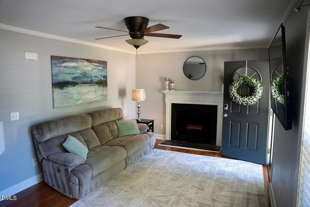 30 Vauxhall Court, Youngsville, NC 27596