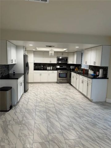 68775 Raposa Road, Cathedral City, CA 92234