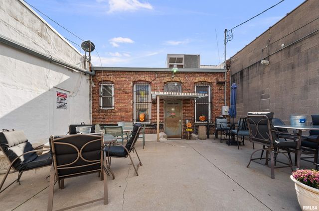 1708 STATE Street, Bettendorf, IA 52722