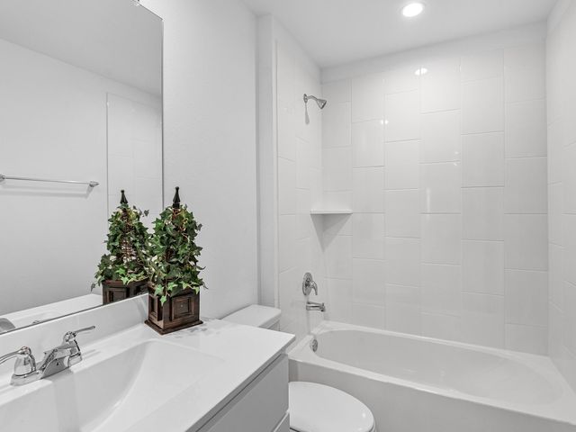 1022 River Coral, Alvin, TX 77511