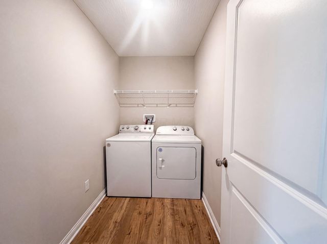 317 Genoa Road, Commercial Point, OH 43116
