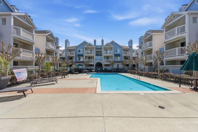 602 Arcadia Terrace 305, Sunnyvale, CA 94085