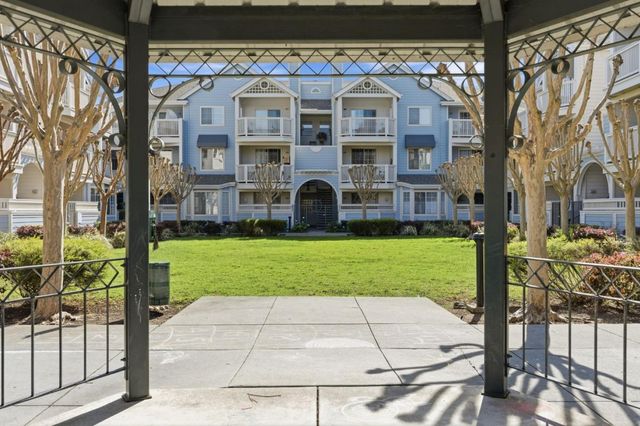 602 Arcadia Terrace 305, Sunnyvale, CA 94085