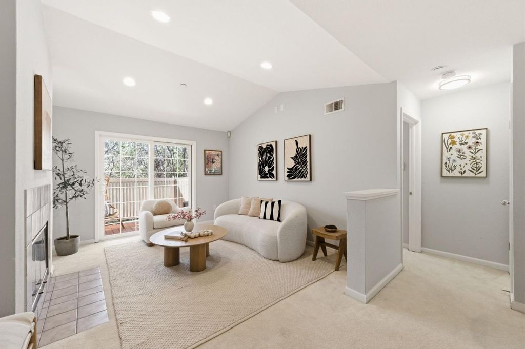 602 Arcadia Terrace 305, Sunnyvale, CA 94085