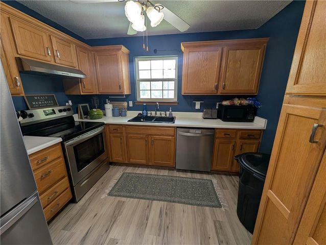 19218 Ponca Drive, Independence, MO 64056
