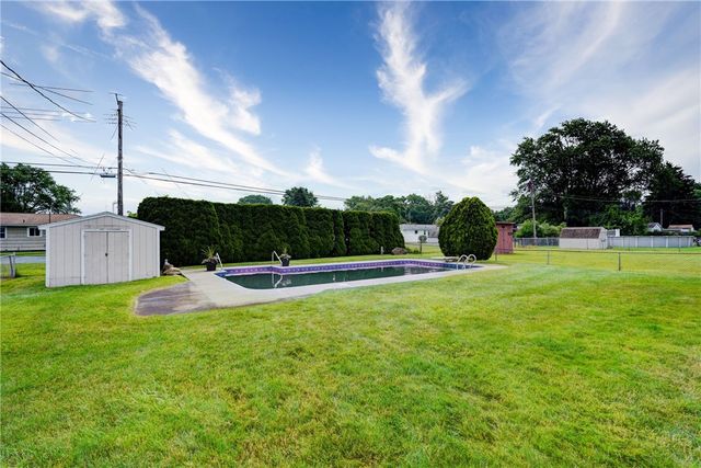 391 Mount Ridge Circle, Greece, NY 14616