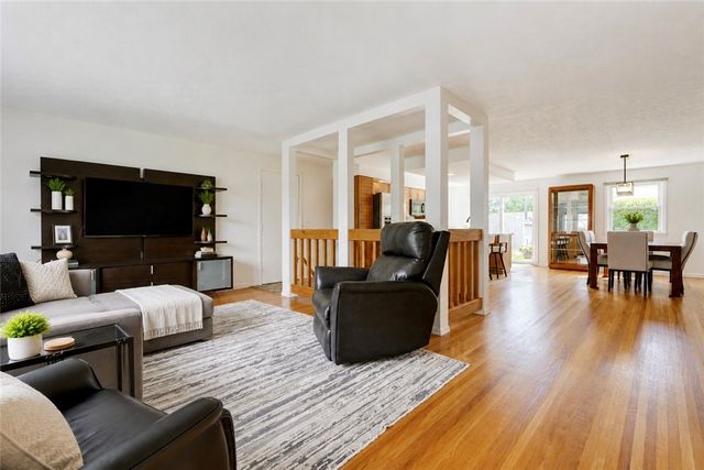 391 Mount Ridge Circle, Greece, NY 14616