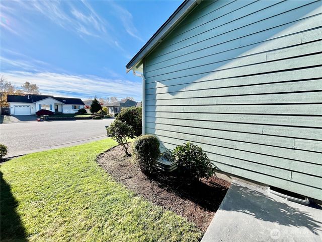 4450 Knorr Court, Blaine, WA 98230