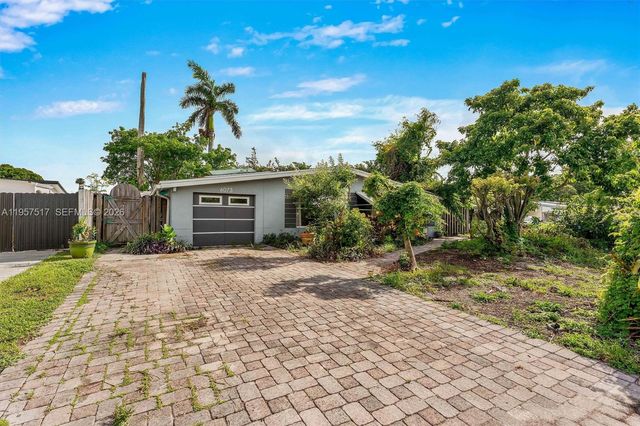 6073 NW 27th St, Margate, FL 33063