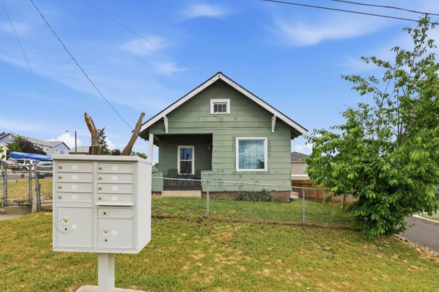 2830 N Standard St, Spokane, WA 99207