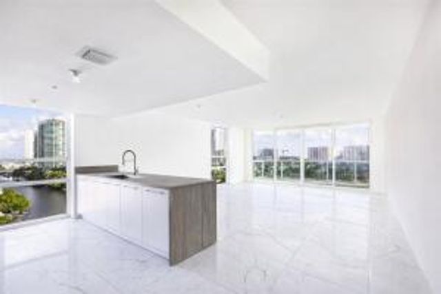 400 Sunny Isles Boulevard 1022, Sunny Isles Beach, FL 33160