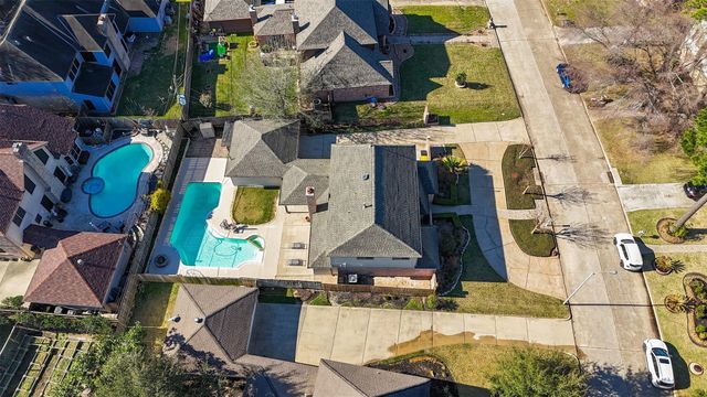 3323 Woodbriar Drive, Houston, TX 77068