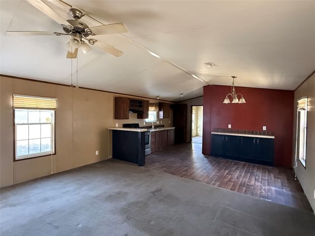 1763 Mathers Road, Sunset, TX 76270