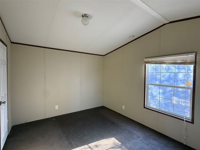 1763 Mathers Road, Sunset, TX 76270