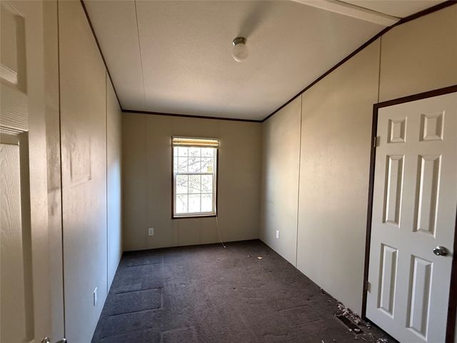 1763 Mathers Road, Sunset, TX 76270