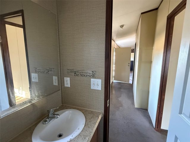 1763 Mathers Road, Sunset, TX 76270