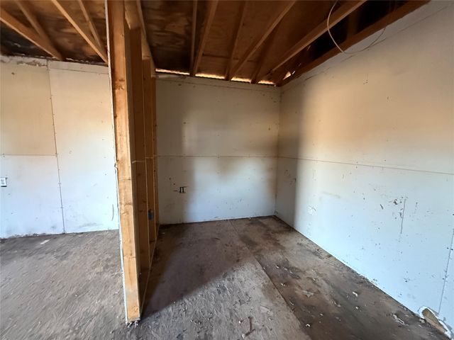 1763 Mathers Road, Sunset, TX 76270