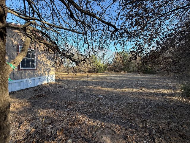 1763 Mathers Road, Sunset, TX 76270