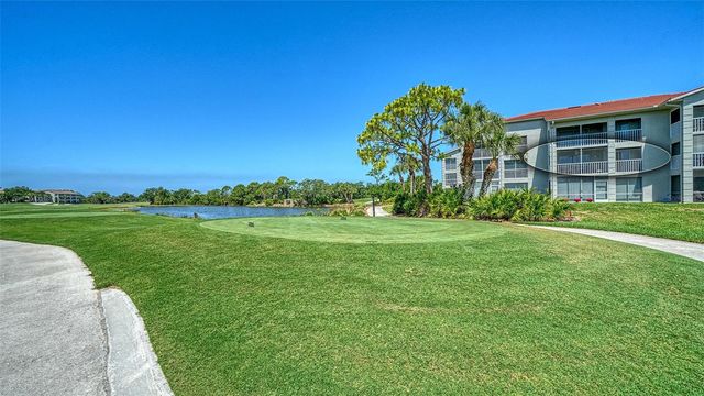 9330 CLUBSIDE CIRCLE 3202, Sarasota, FL 34238