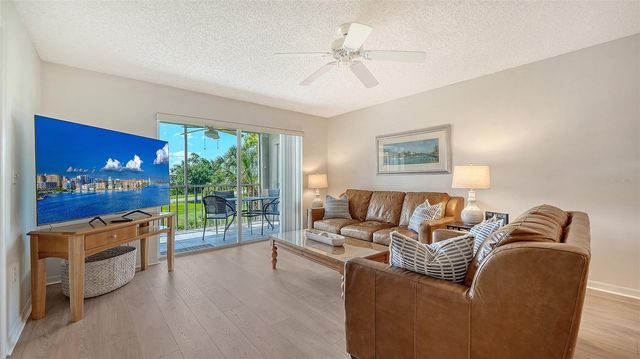 9330 CLUBSIDE CIRCLE 3202, Sarasota, FL 34238
