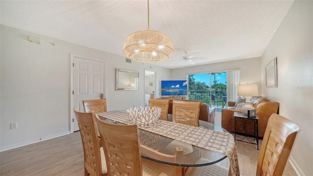 9330 CLUBSIDE CIRCLE 3202, Sarasota, FL 34238