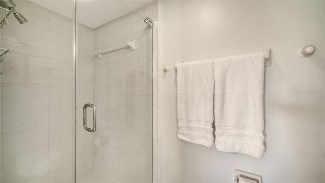 9330 CLUBSIDE CIRCLE 3202, Sarasota, FL 34238