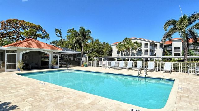 9330 CLUBSIDE CIRCLE 3202, Sarasota, FL 34238