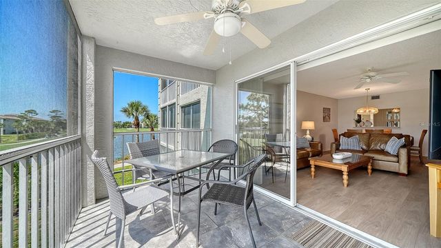 9330 CLUBSIDE CIRCLE 3202, Sarasota, FL 34238