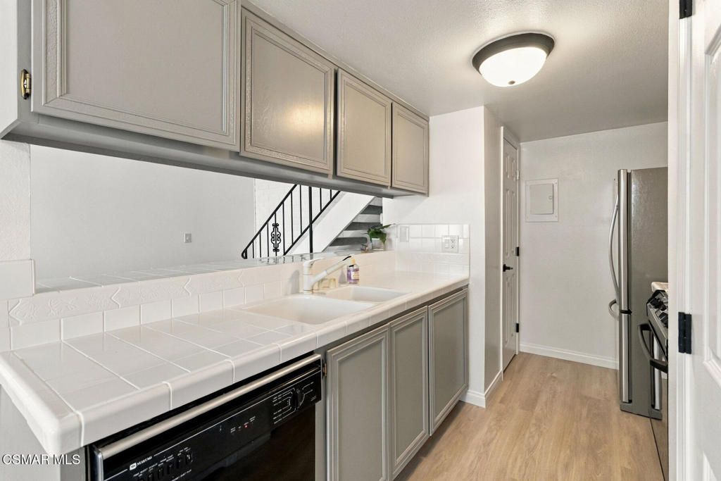 2069 N Avenida Refugio #2, Simi Valley, CA 93063 — photo 5
