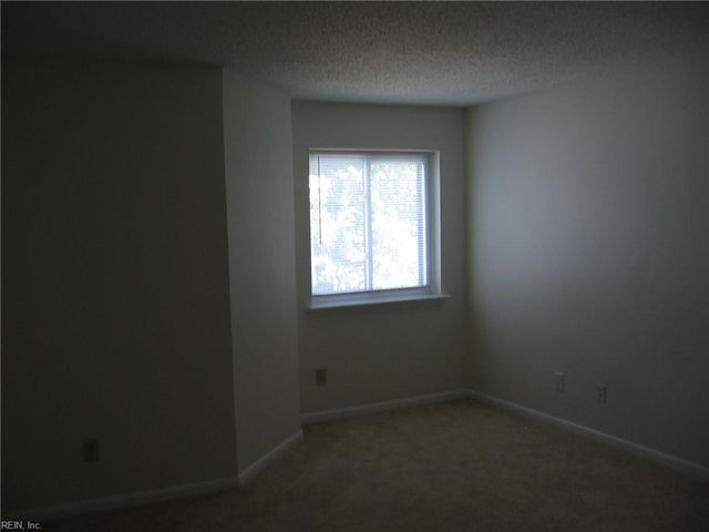 518 Pheasant RN, Virginia Beach, VA 23452
