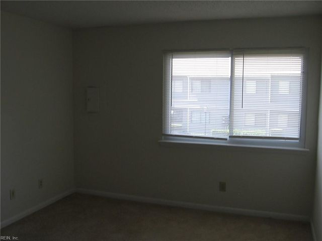 518 Pheasant RN, Virginia Beach, VA 23452