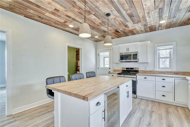 83 Phoenix St, Canandaigua City, NY 14424