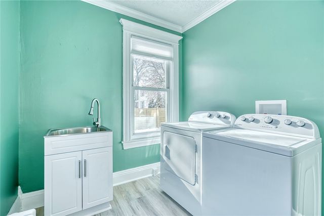 83 Phoenix St, Canandaigua City, NY 14424