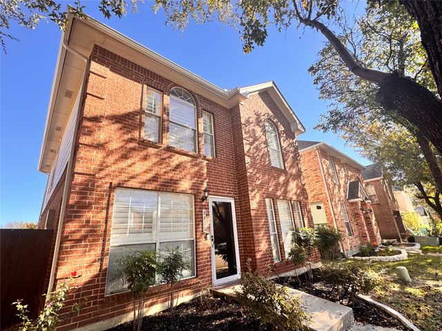 9435 Blue Jay Way, Irving, TX 75063