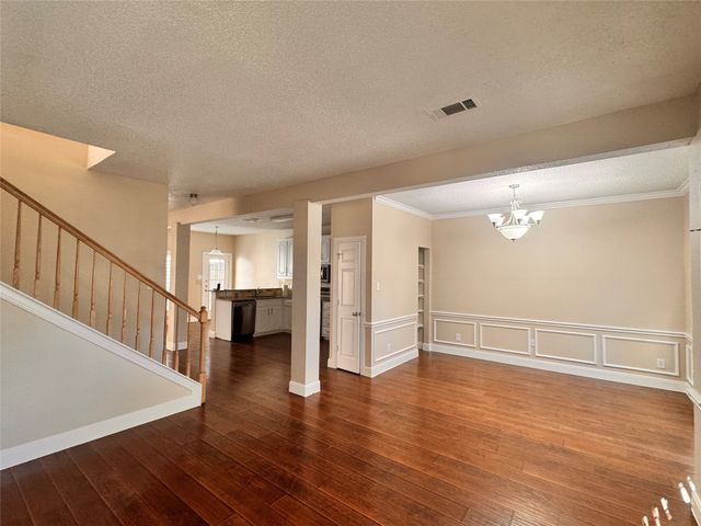 9435 Blue Jay Way, Irving, TX 75063