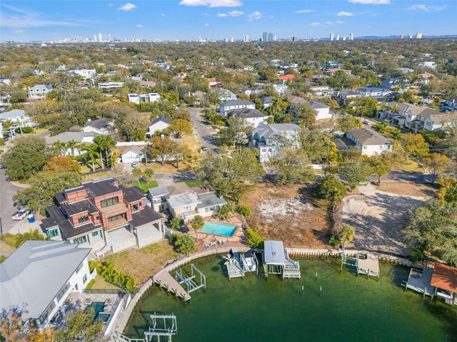 2605 S BEACH DRIVE, Tampa, FL 33629