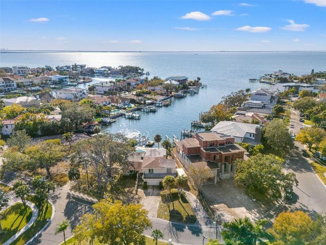 2605 S BEACH DRIVE, Tampa, FL 33629