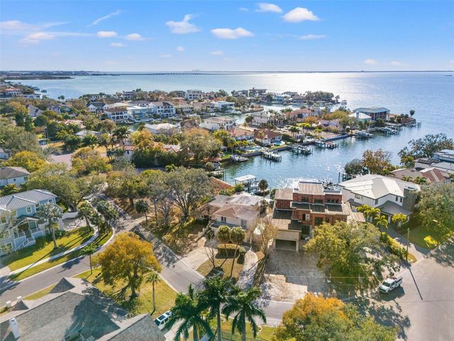 2605 S BEACH DRIVE, Tampa, FL 33629