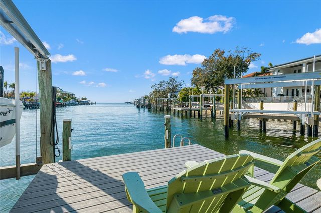 2605 S BEACH DRIVE, Tampa, FL 33629