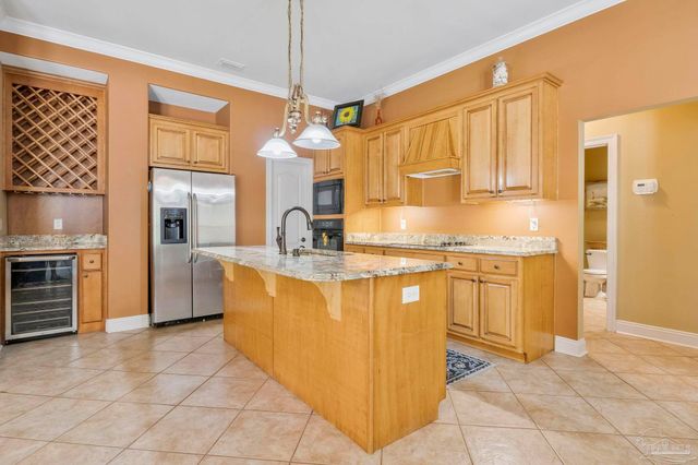 5700 Hunters Oak Trl, Milton, FL 32570