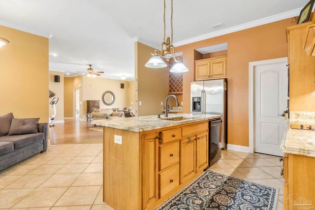 5700 Hunters Oak Trl, Milton, FL 32570