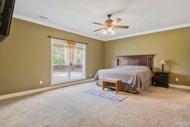 5700 Hunters Oak Trl, Milton, FL 32570